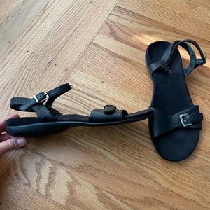 Vionic Alita Sandals with Orthaheel Technology